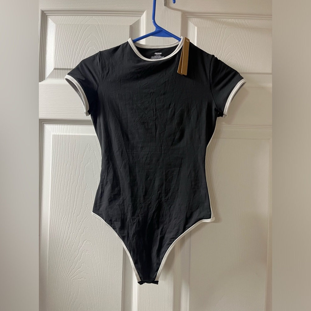 Skims Fits Everybody T-Shirt Bodysuit